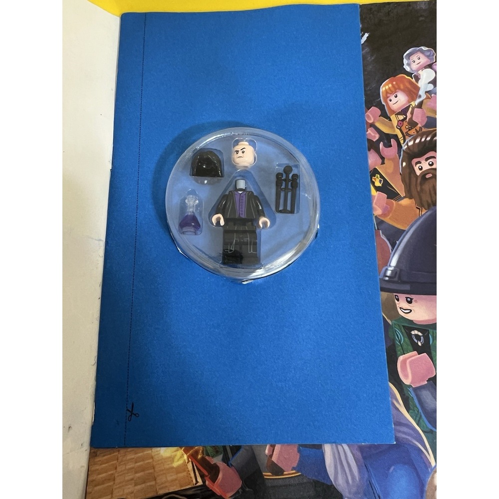 Lego Harry Potter: A Magical Search And Find Adventure w/mini-figure Scholastic - Picture 3 of 6